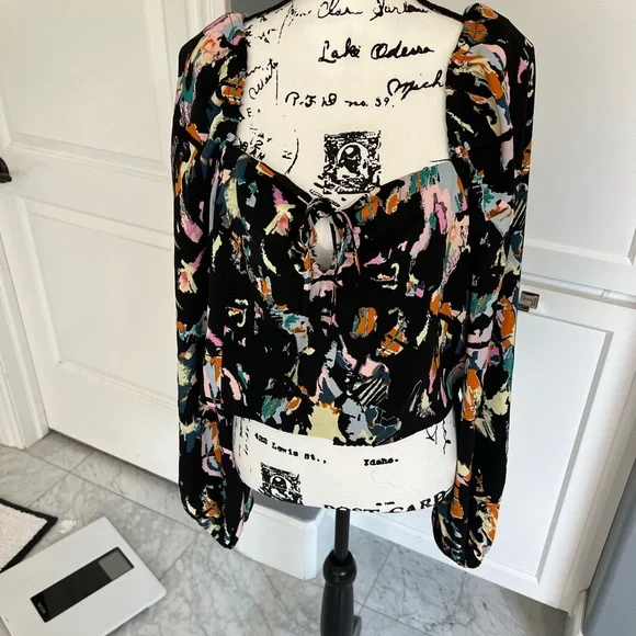 Cropped peasant shirt by Open Edit - Picture 2 of 3